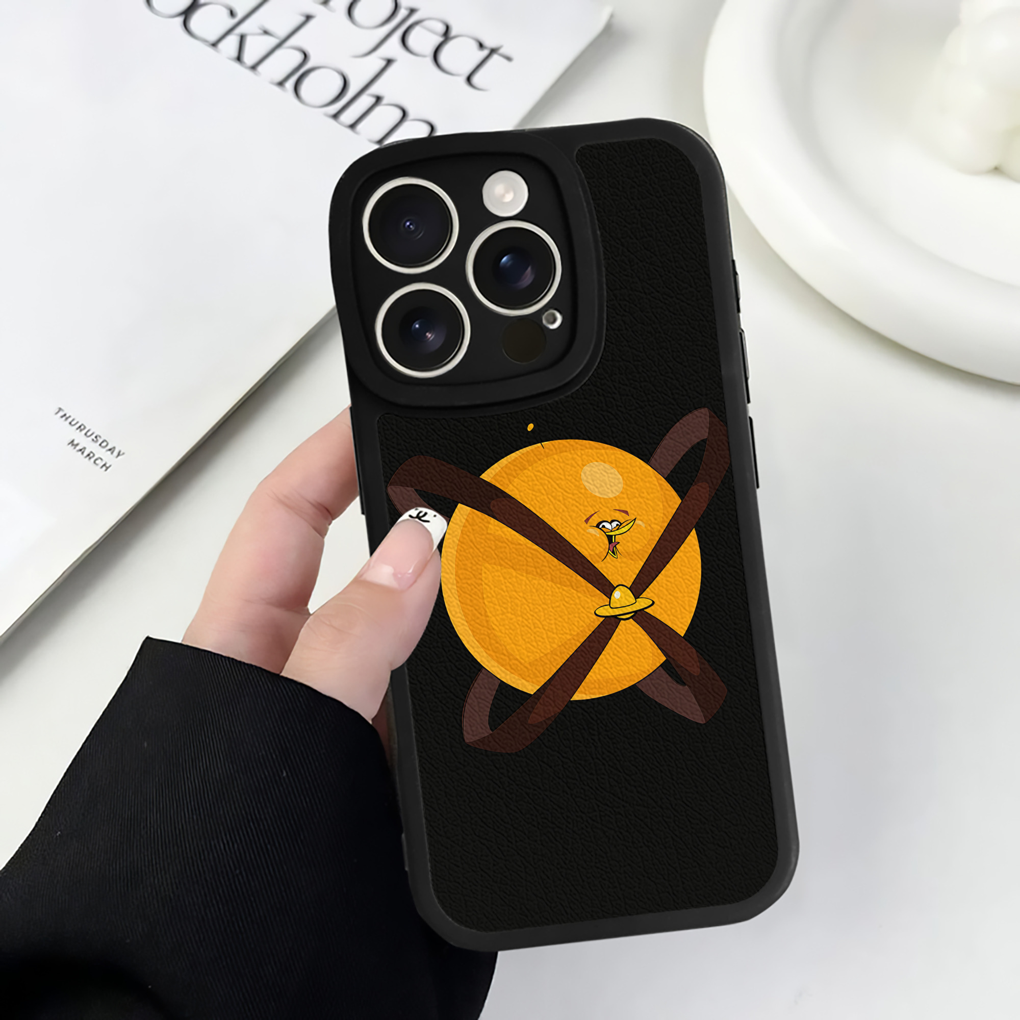 （画像用） Angry Birds アングリーバード 【iPhone 16シリーズ対応】シリコンスマホケース（レザー調） 材質：シリコン